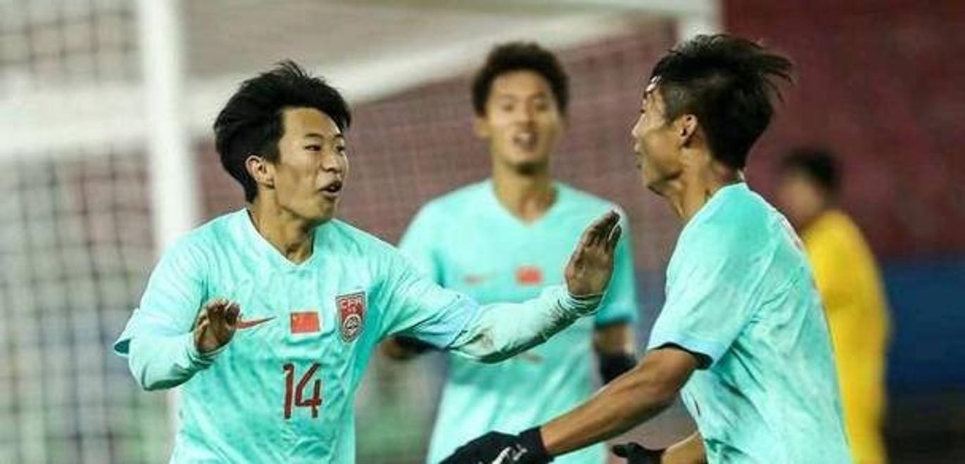 包含最新战报:亚洲杯豪取连胜,冠军在望的词条 包含最新战报:亚洲杯豪取连胜,冠军在望的词条