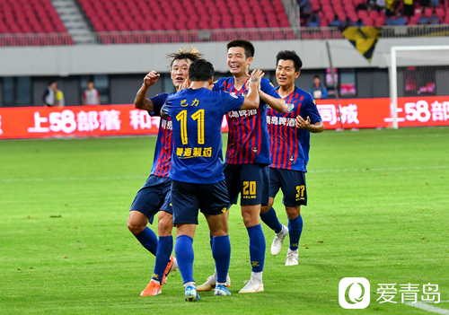 开云体育中国-关于青岛队完胜新疆队，布克统治全场的信息