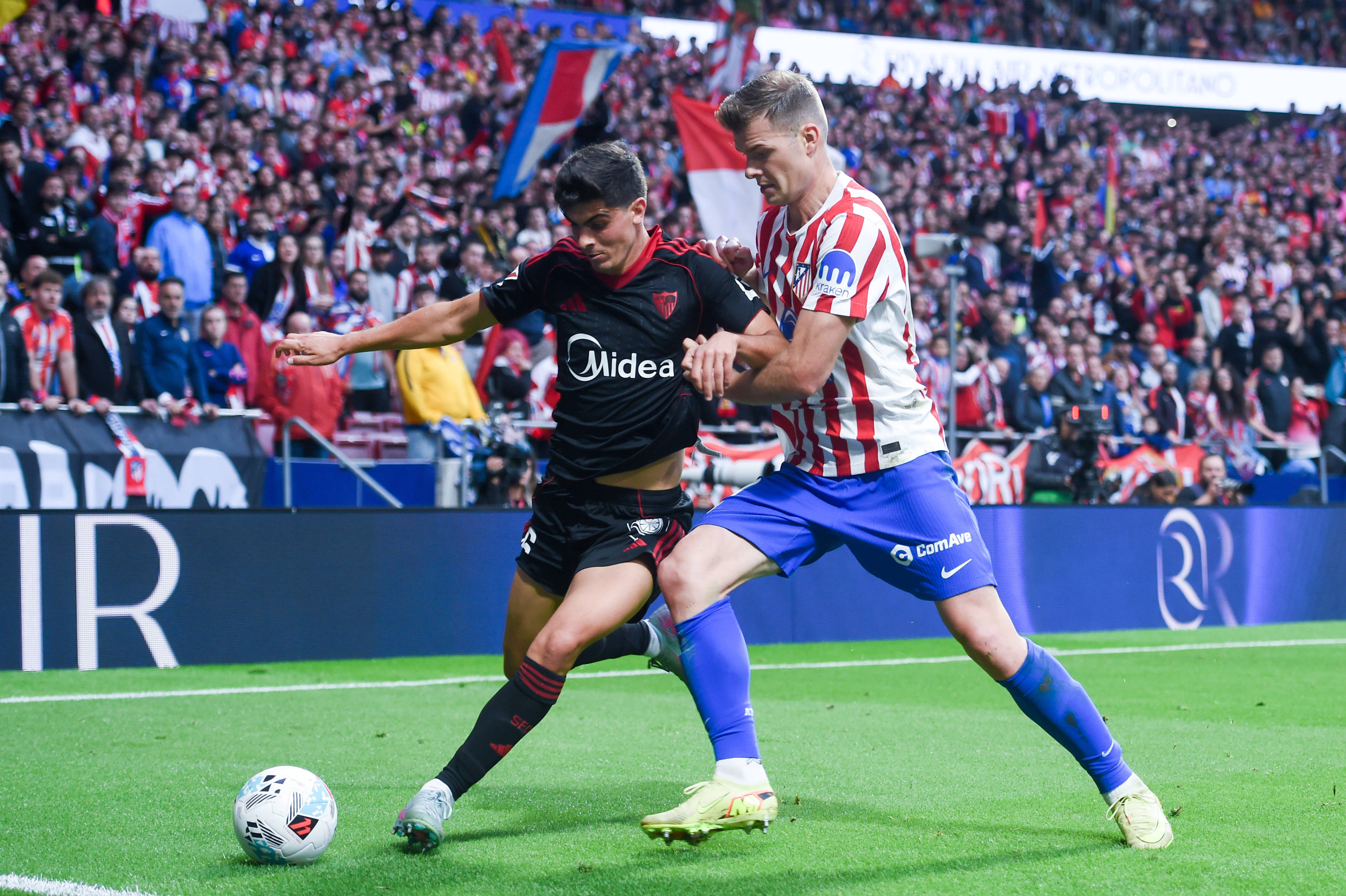 阿根廷绝杀塞维利亚,本泽马带队取胜 阿根廷绝杀塞维利亚,本泽马带队取胜