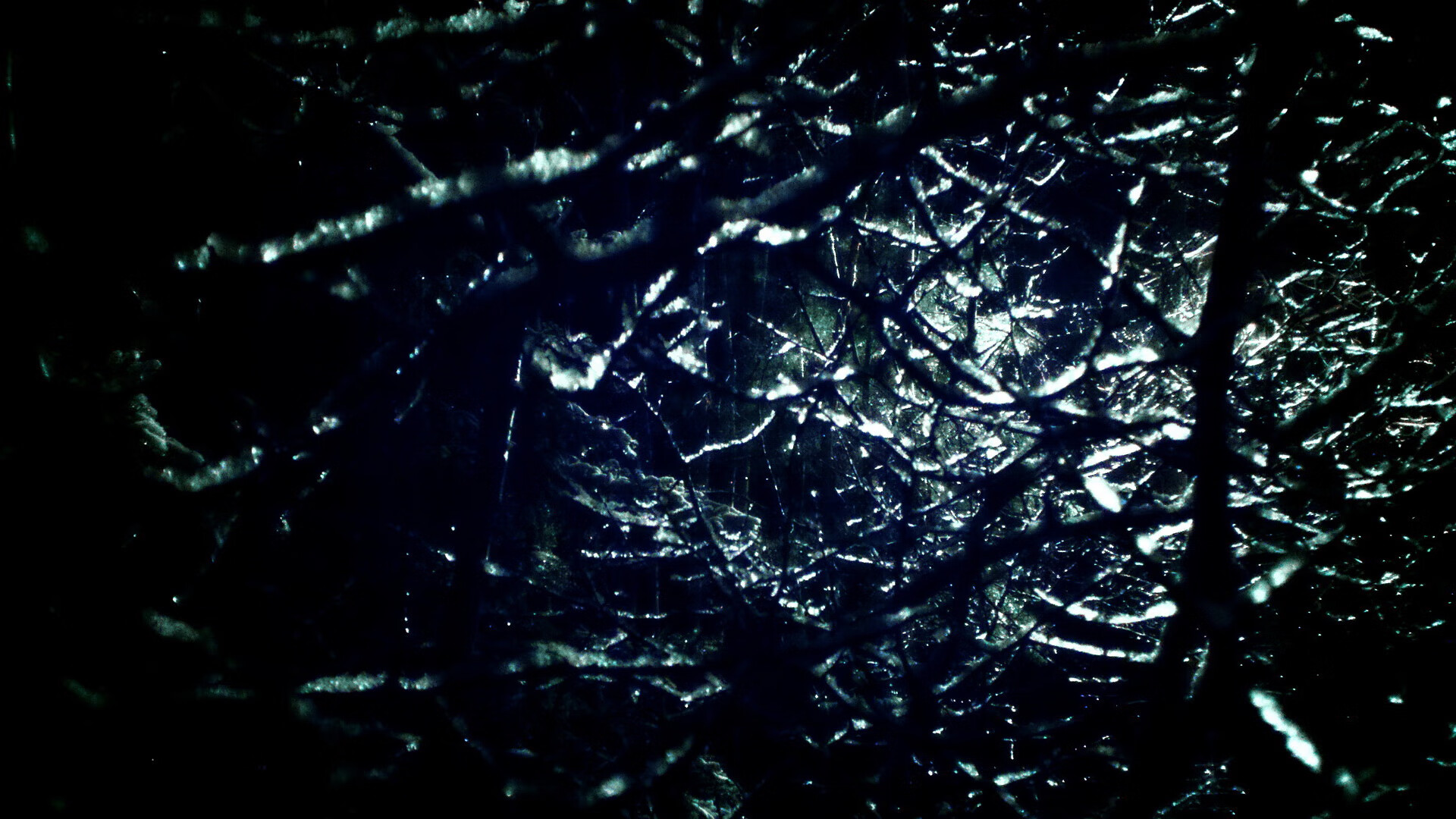 双重封锁，一种解法，从三笘薰的足球突破到伊朗的地缘突围