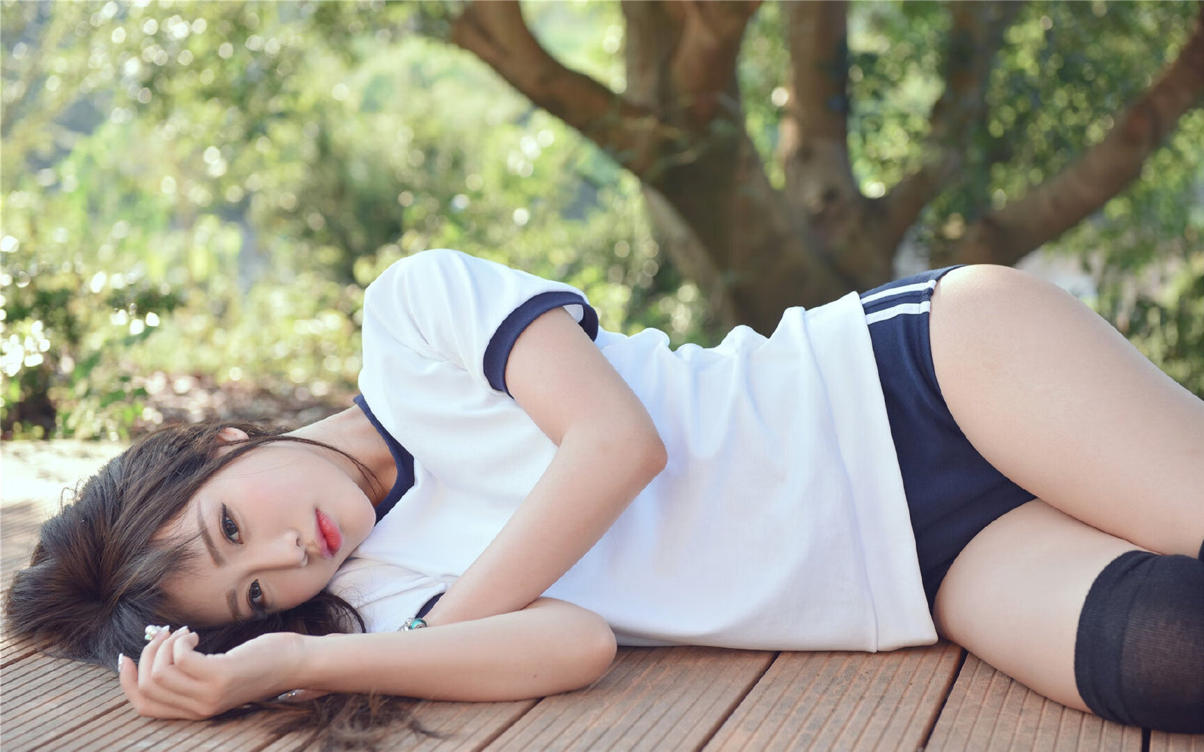 戈麦斯如催化剂点燃反应，勒沃库森以稳定方程式化合取胜那不勒斯